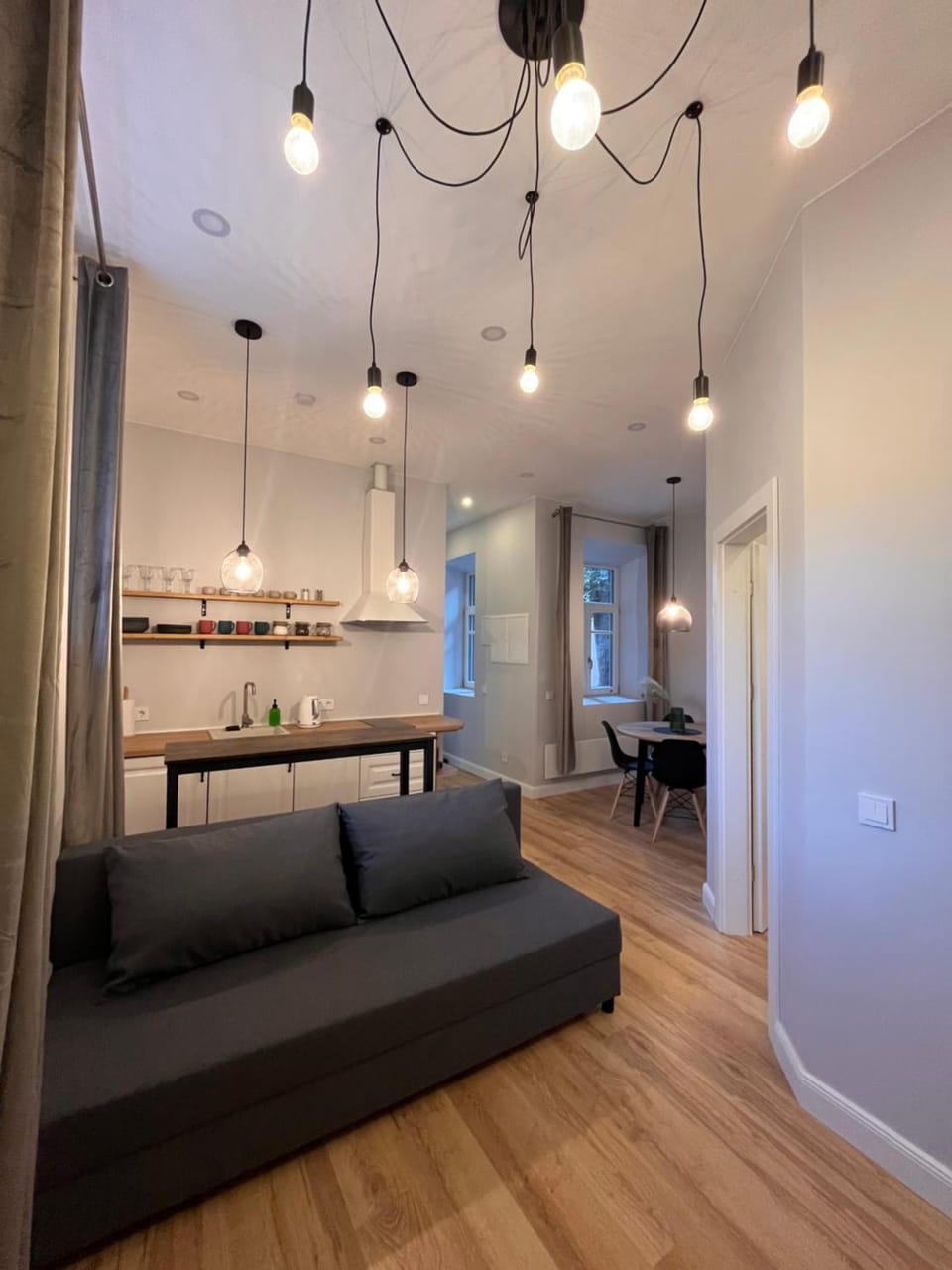 Living room, Photo of the whole room