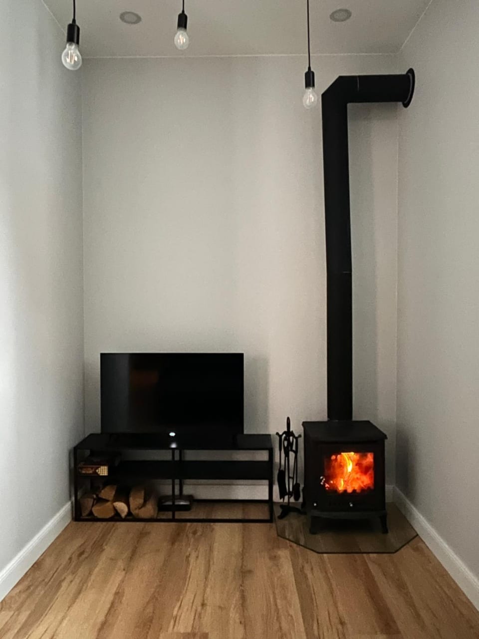 TV and multimedia, fireplace