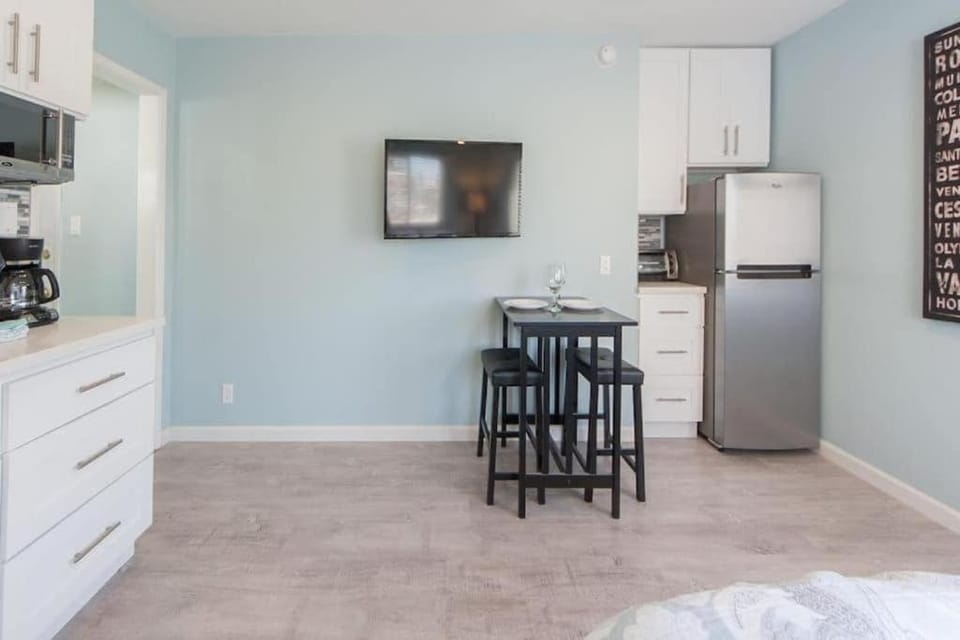Sunny Studio in the Heart of Venice Beach - #6 Apartment in Venice Beach
