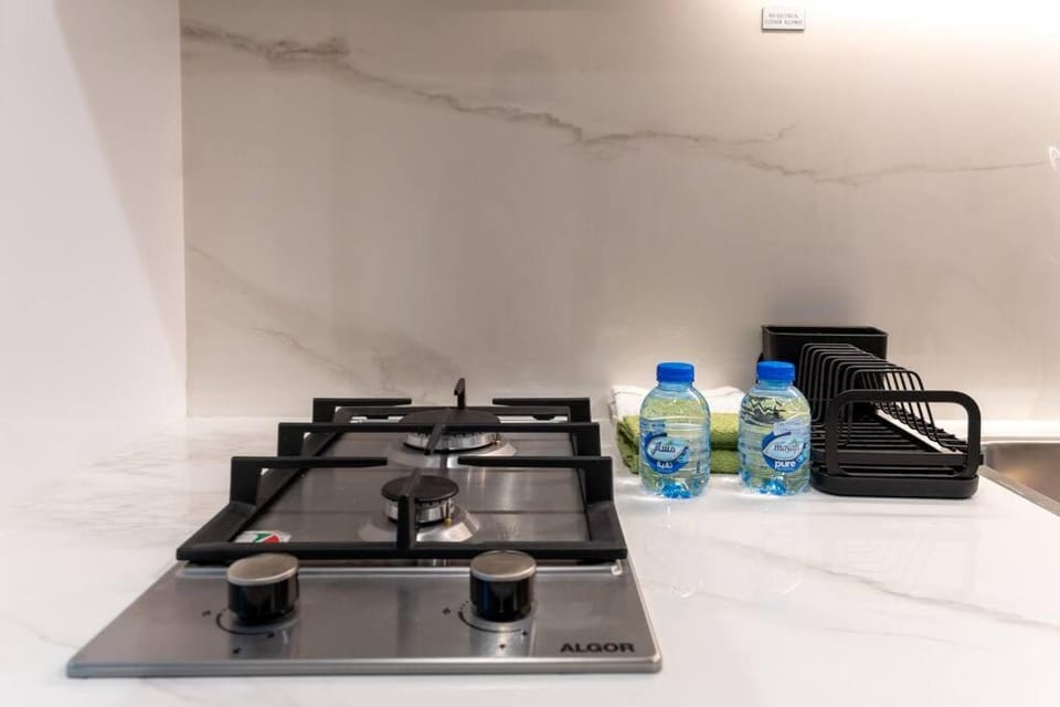 150Mbps WiFi · Pool · Studio Riviera Apartment in Dubai