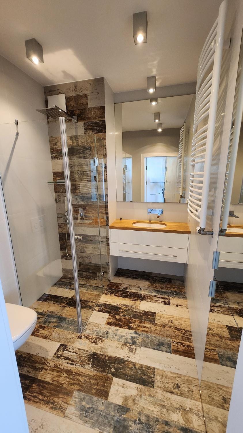 Shower, Bathroom