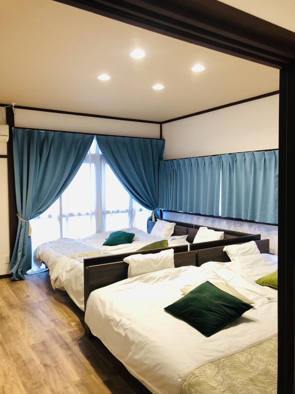 民泊ゲストハウス shiamoterrace小田原鴨宮 Apartment in Kanagawa Prefecture