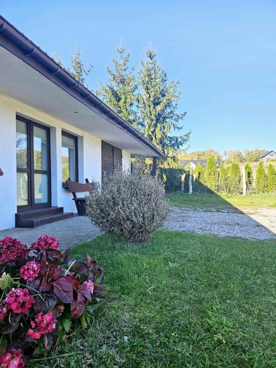 Property building, Day, Garden, Garden view