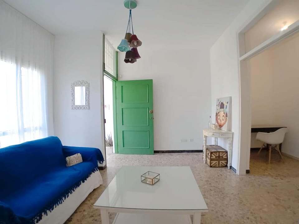 Green Door 3bdr flat City Centre Apartment in Nicosia City