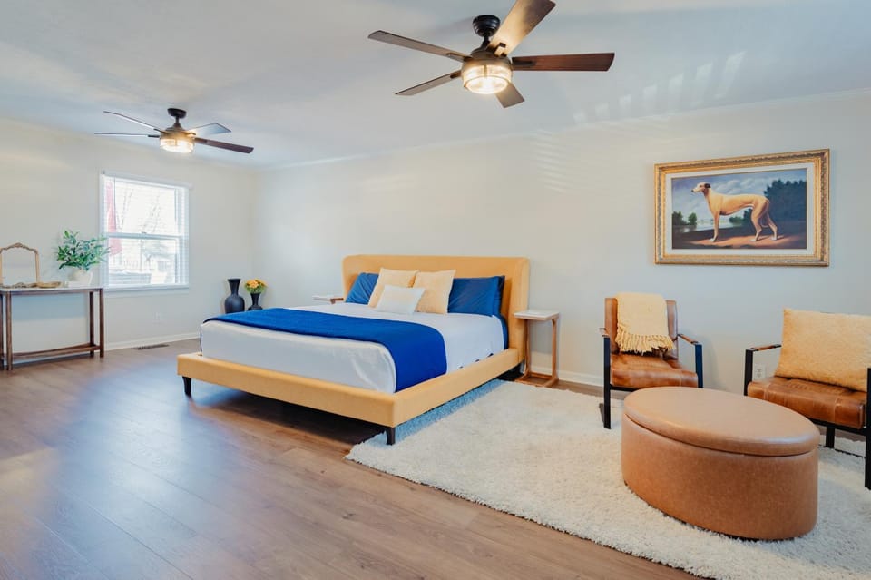 Downtown Russellville Home with Hot Tub House in Kentucky