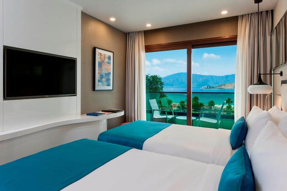 Bed, Photo of the whole room