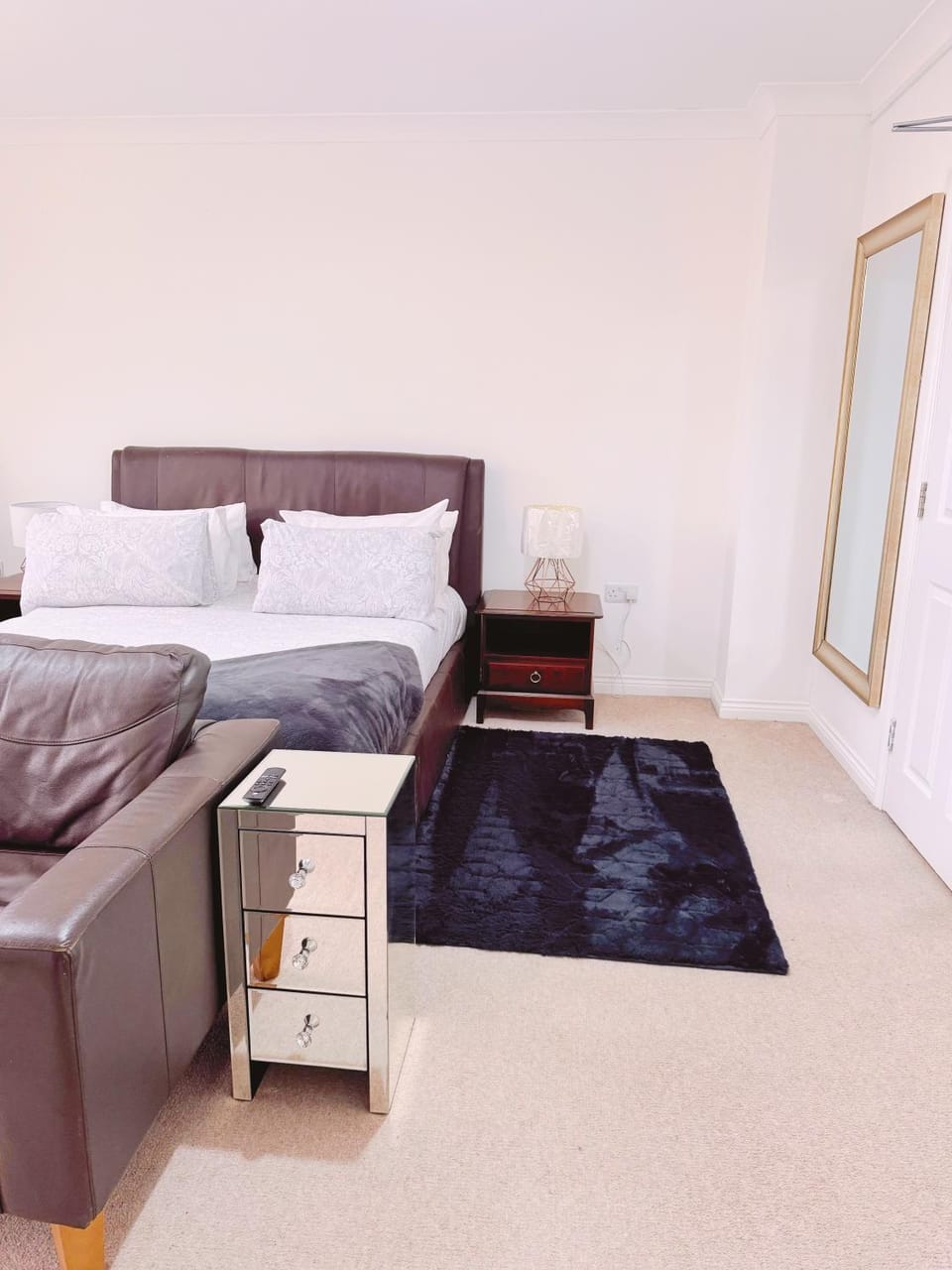 Luxury Bedford Hospital Stay Vacation rental in Bedford