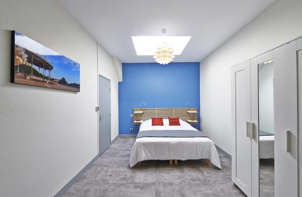 Bed, Bedroom, wardrobe