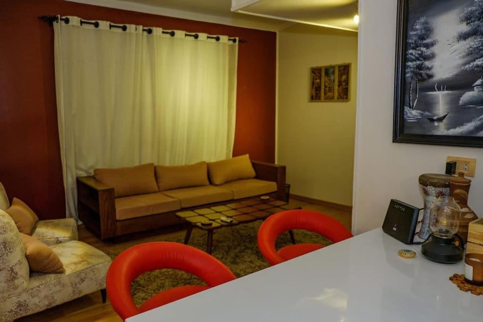 شقة بالدقي Apartment in Cairo