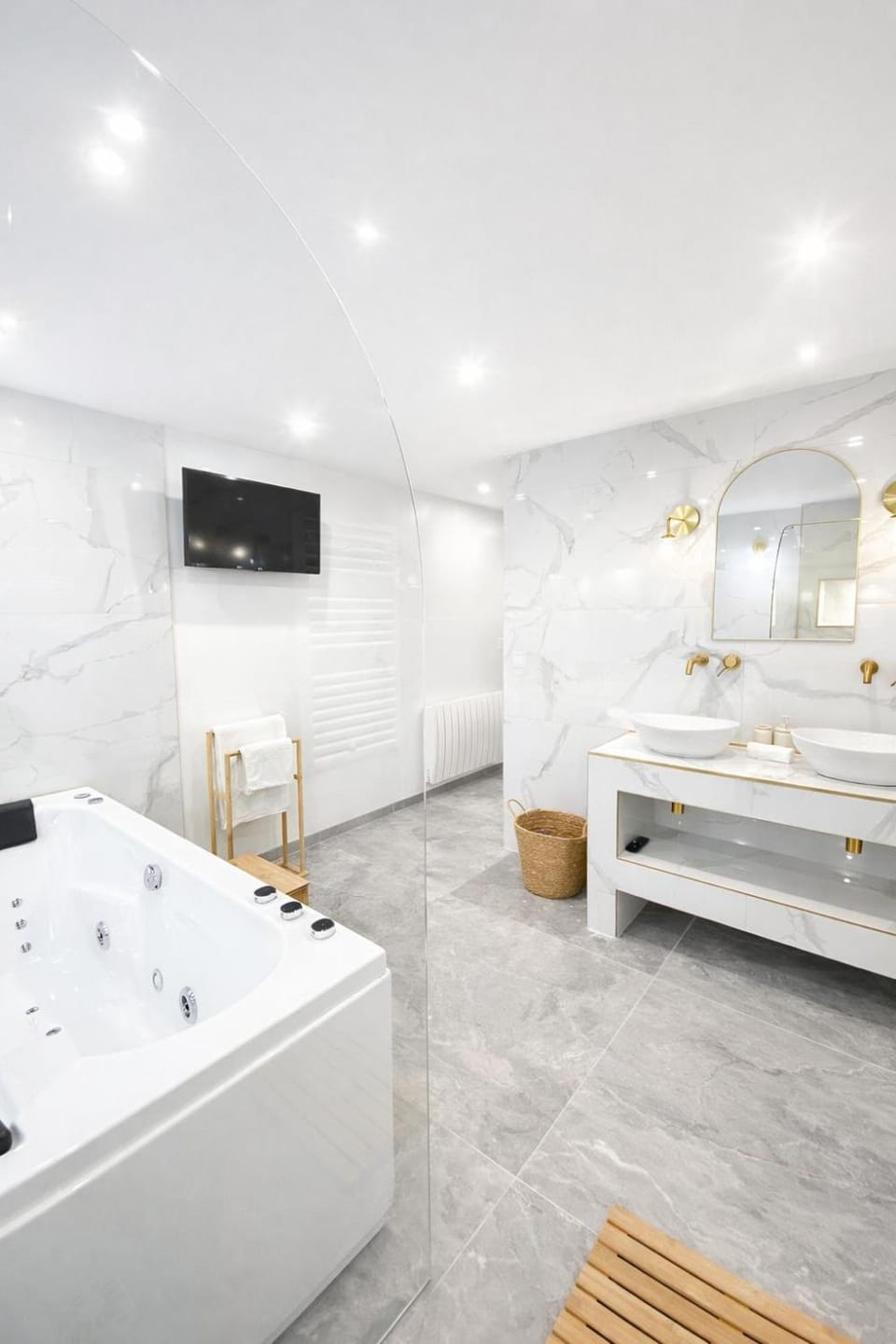 Bathroom, Bath
