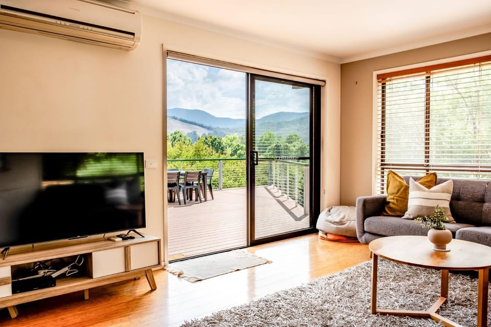 Cindy's View House in Porepunkah