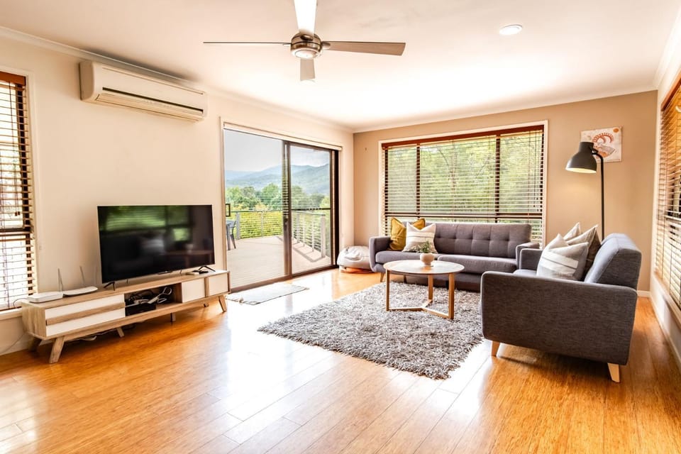 Cindy's View House in Porepunkah
