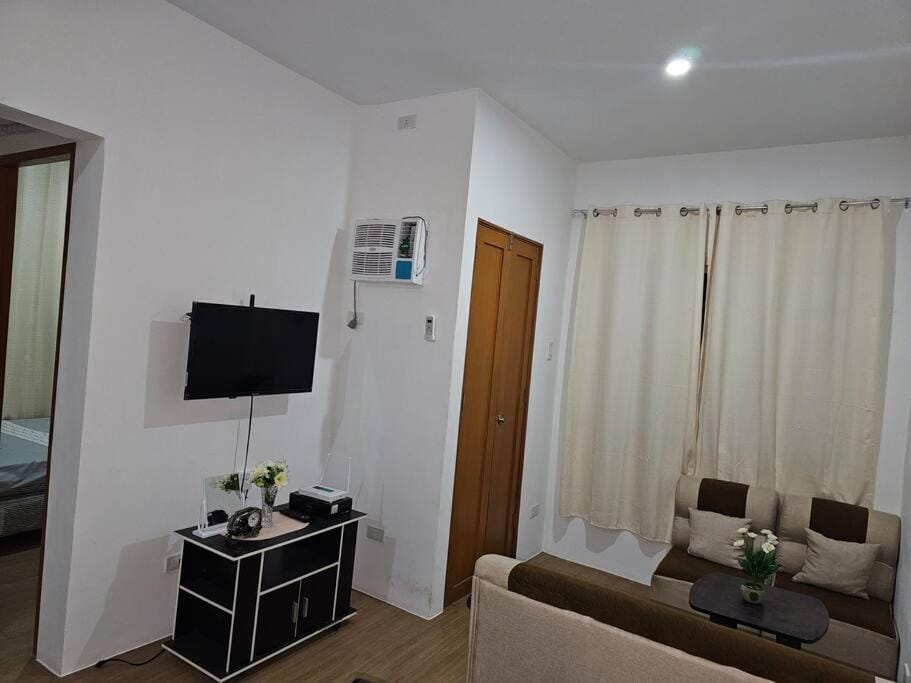 Cozy 2BR Apt Near J Park Resort Apartment in Lapu-Lapu City