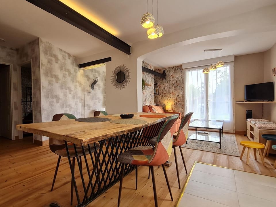 Gîte plain pied à Champenoux avec parking privatif - FR-1-584-330 House in Grand Est