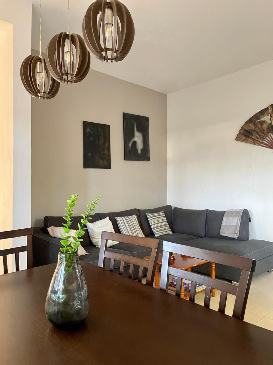Living room, Decorative detail, Seating area, Dining area