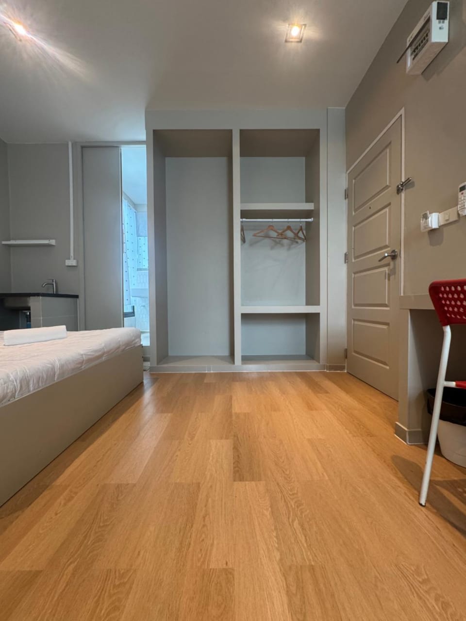 The Elegant Bangna Suvarnabhumi Apartment in Bangkok