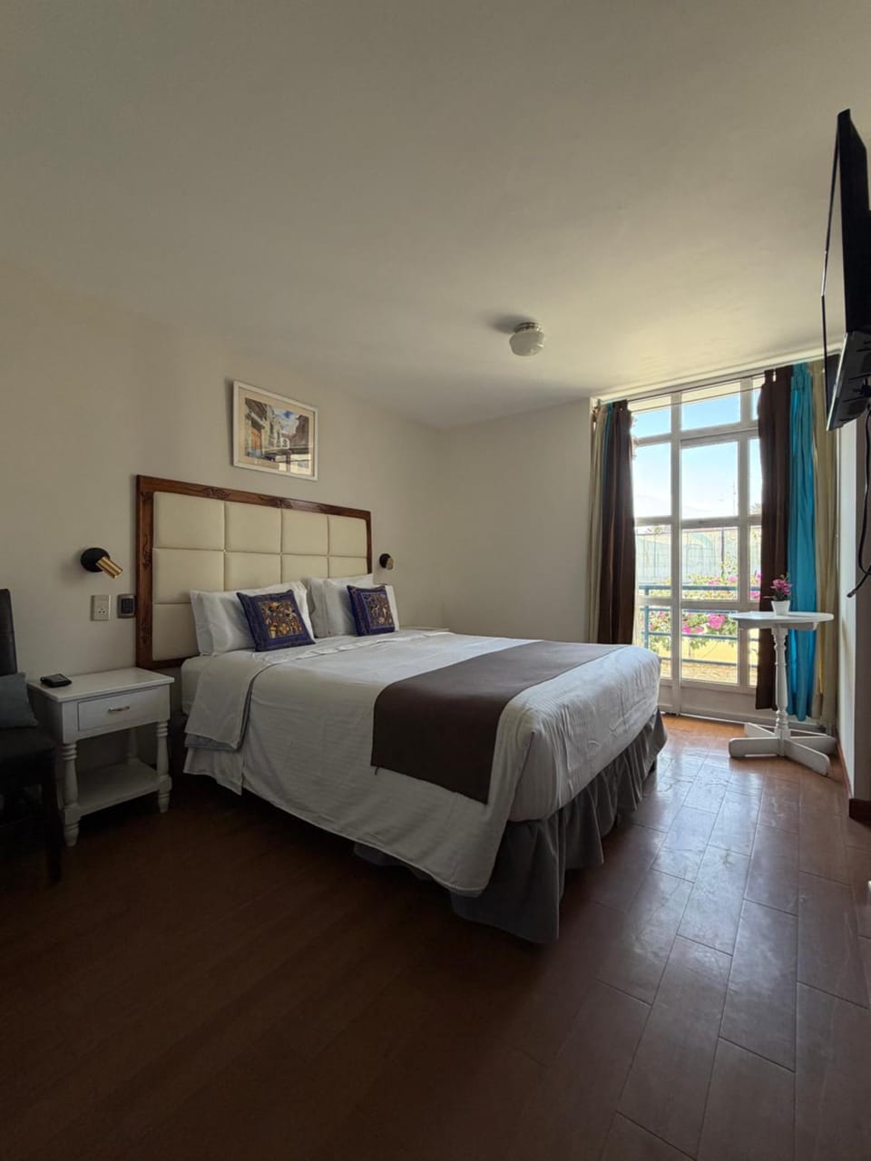 Bed, Photo of the whole room