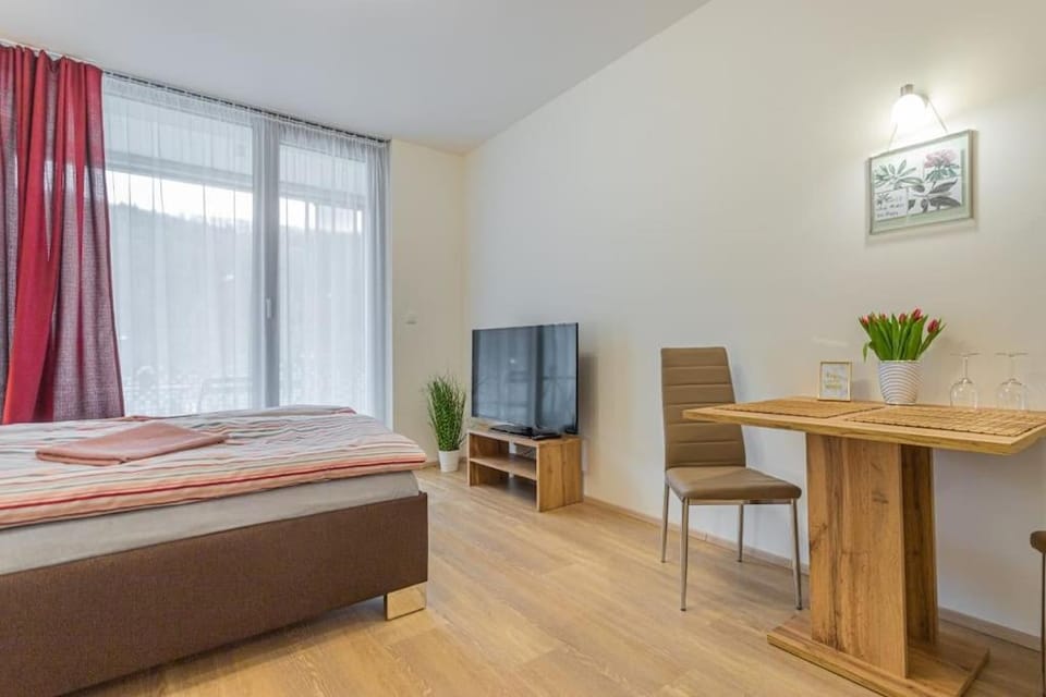 Bed, Living room, Photo of the whole room