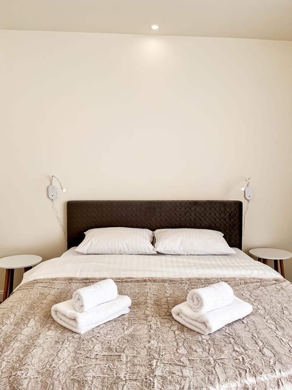 La Teatru - 2BD Apartment near Theatre and Old Town Apartment in Brasov