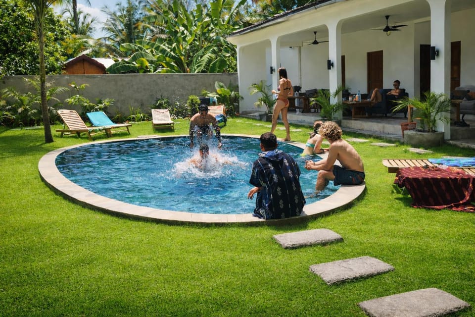 Garden, Swimming pool