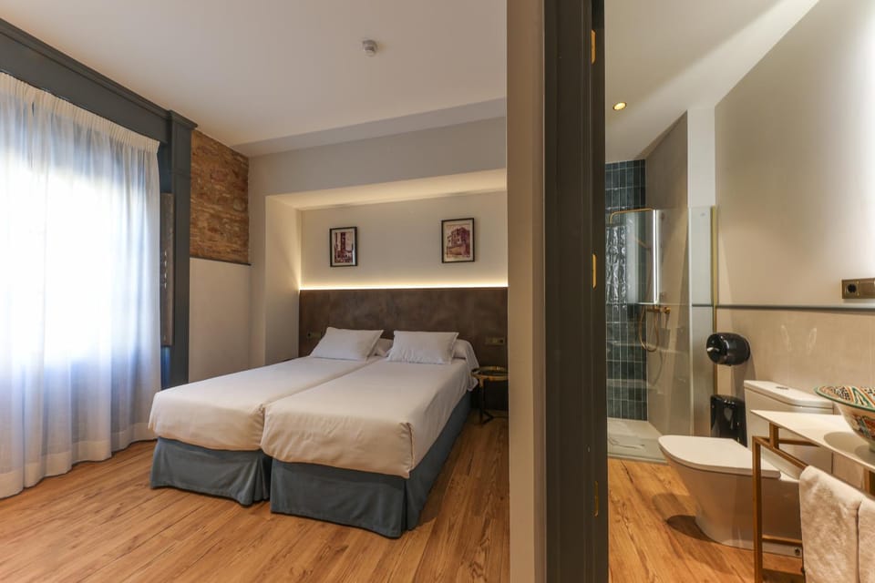 Bathroom, Photo of the whole room