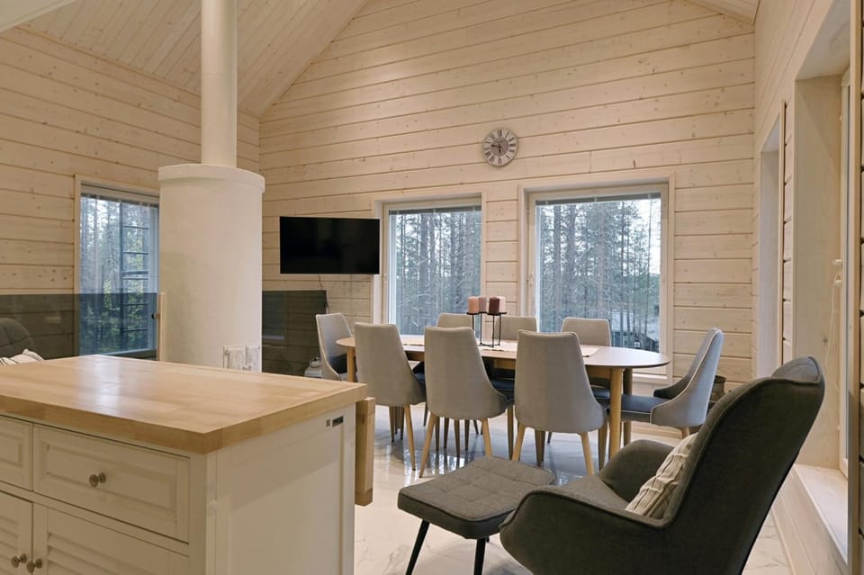 Seating area, Dining area