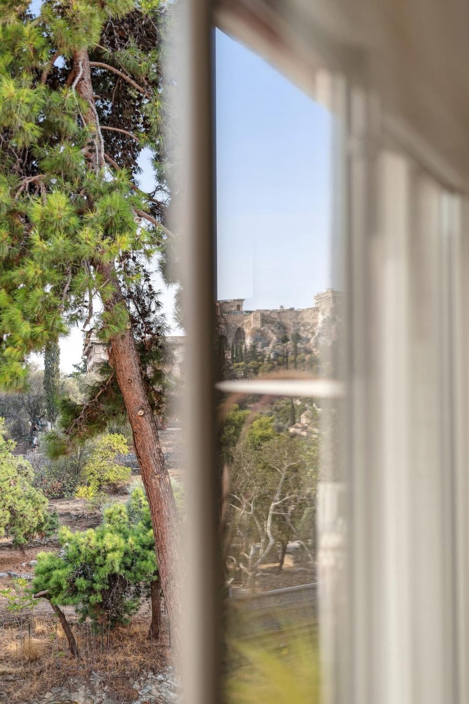 the Acropolis Noir Penthouse Apartment in Athens
