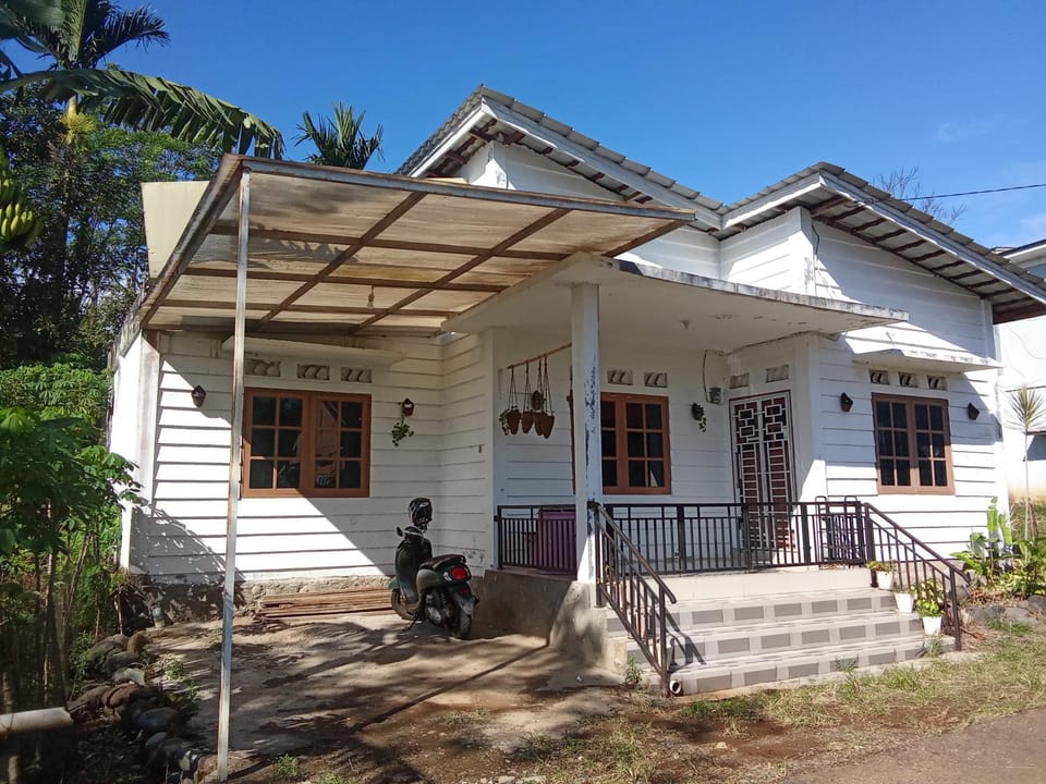 Jeff Guesthouse Villa in Indonesia