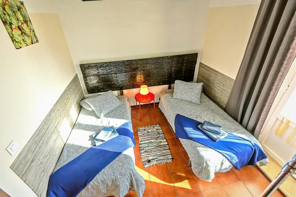 Bed, Balcony/Terrace, Photo of the whole room, Bedroom, towels