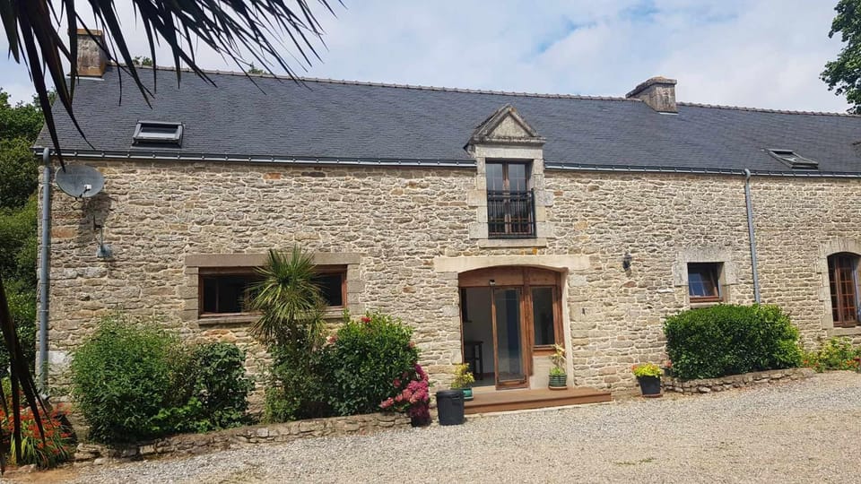 BRI56 - Bignan - L'Ecurie House in Brittany