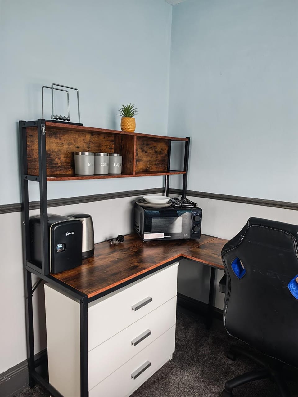 Private room with own private bathroom and shower Vacation rental in Warrington