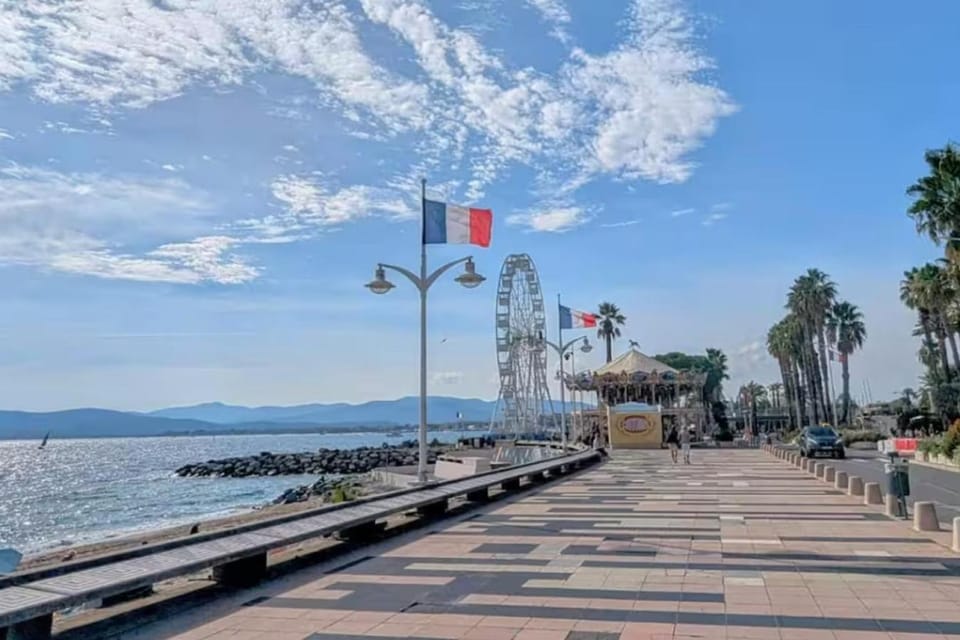 Nearby landmark