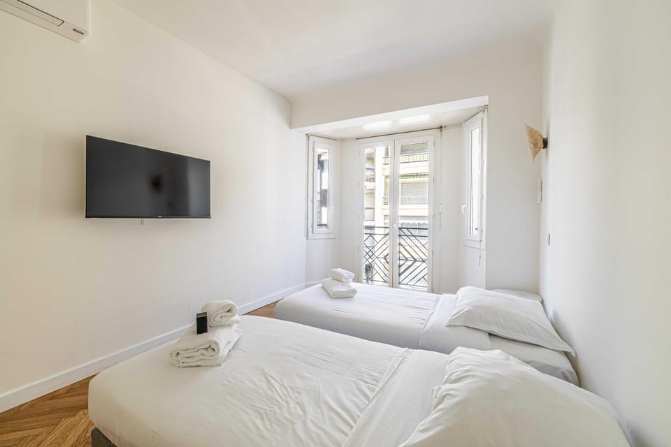 Elegance and Refinement, proximity to La Croisette Apartment in Cannes