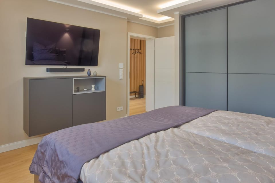 TV and multimedia, Bedroom