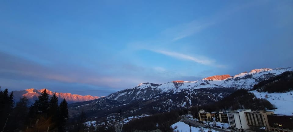 View (from property/room), Mountain view