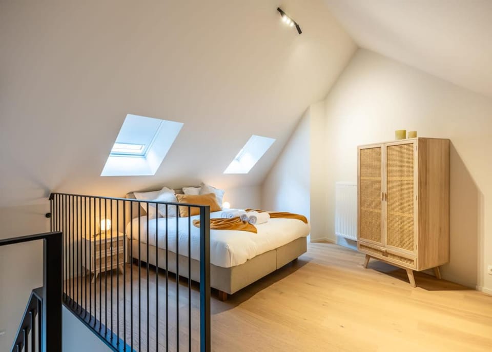 Chic Duplex Studio with High-Quality Finishes in Ghent Center Apartment in Ghent