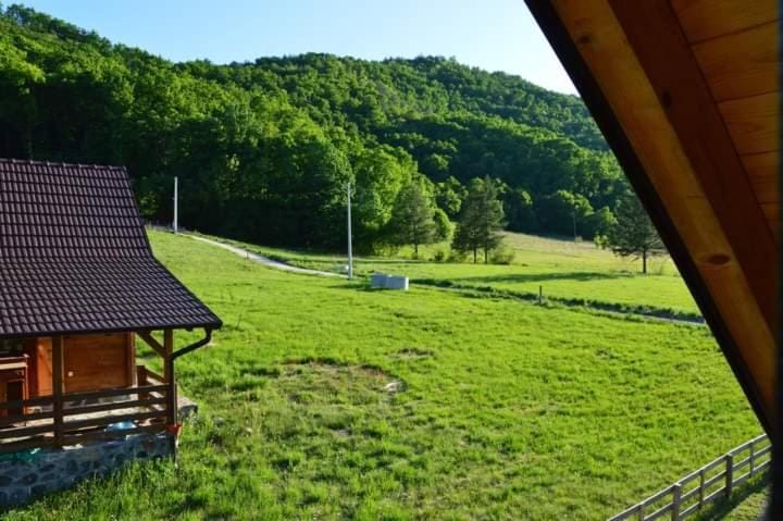 Drveni raj Lopatnice House in Serbia