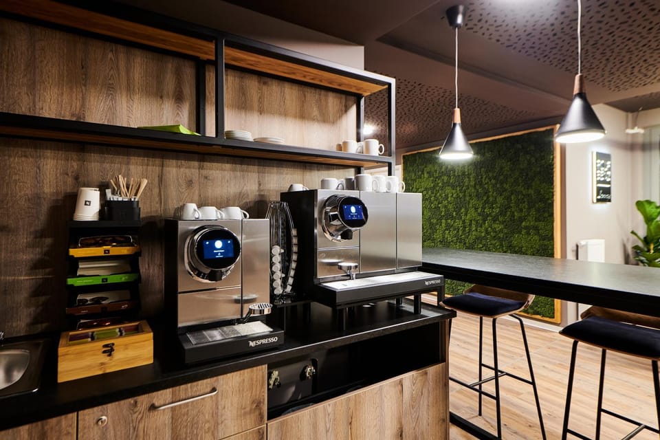 Communal lounge/ TV room, Lounge or bar