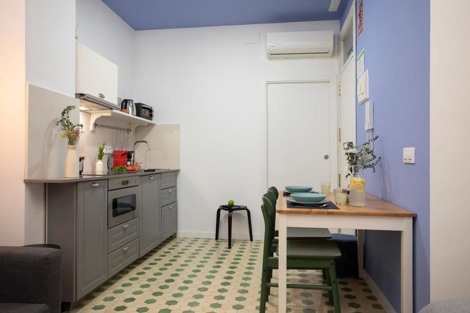 Kitchen or kitchenette, Dining area, stove, kitchen