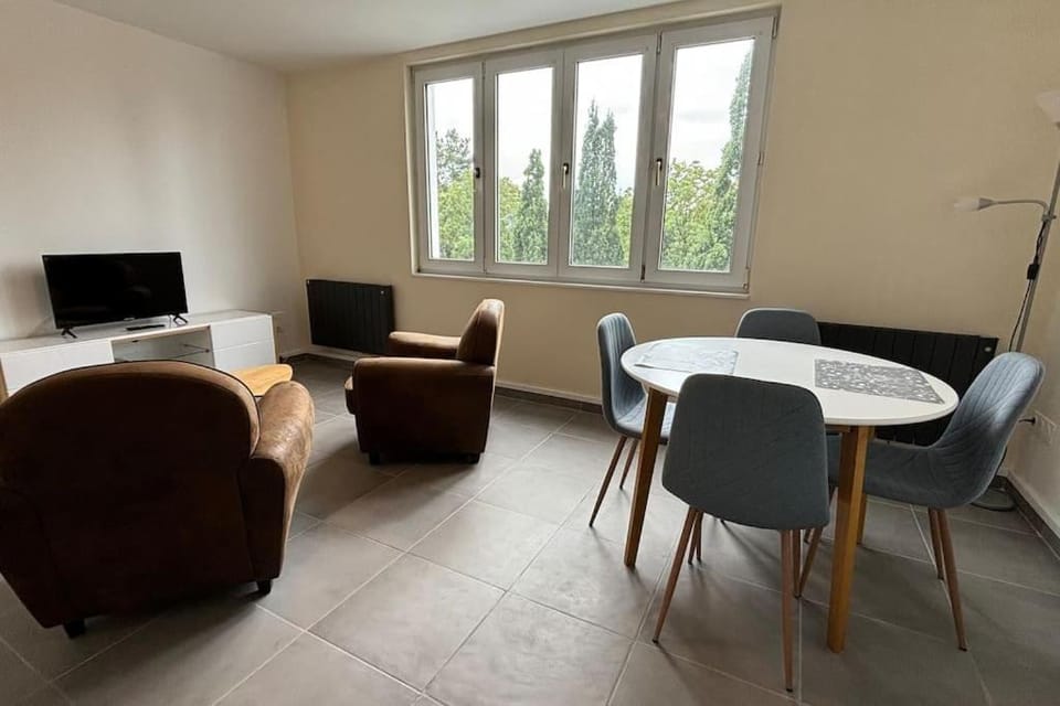 T2 calme et lumineux Proche gare Apartment in Arras