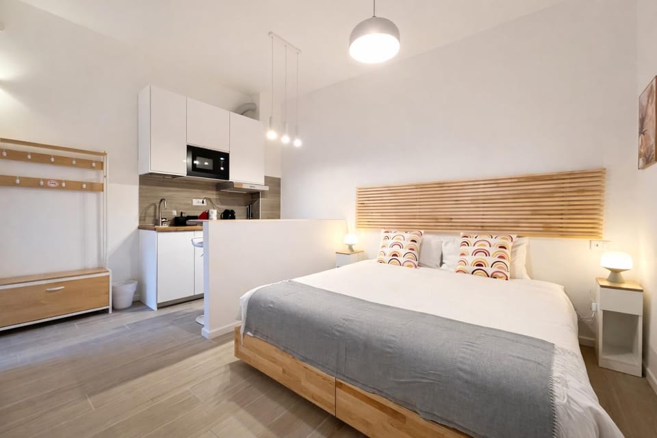 Kitchen or kitchenette, Photo of the whole room, Bedroom