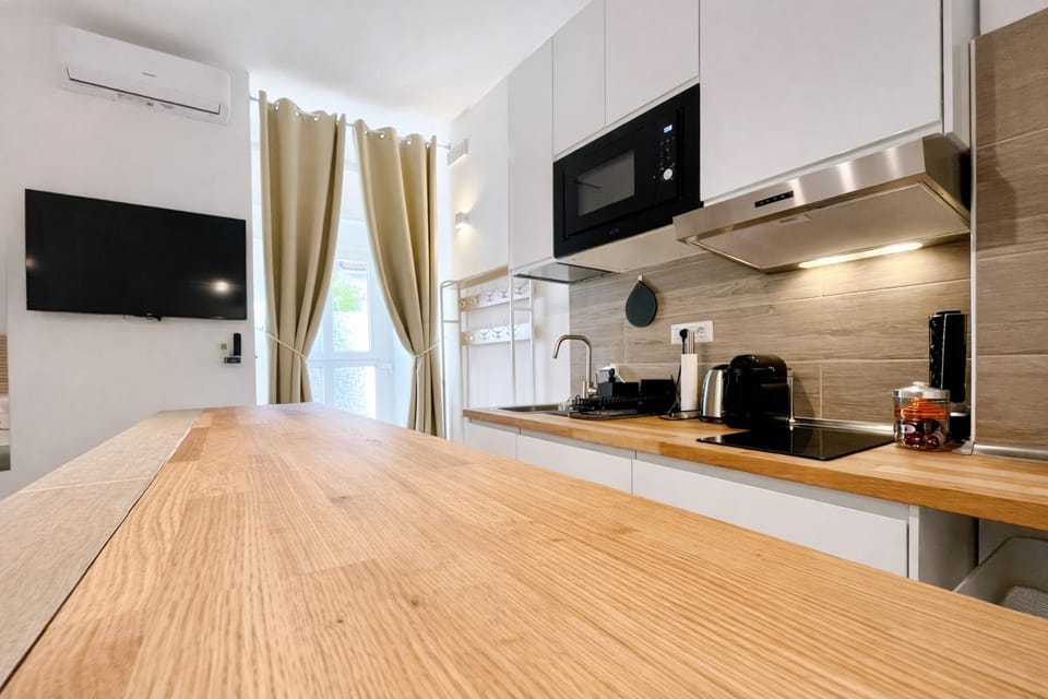 TV and multimedia, Kitchen or kitchenette, Dining area