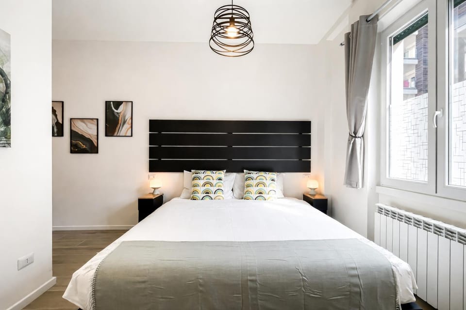 Bed, Photo of the whole room