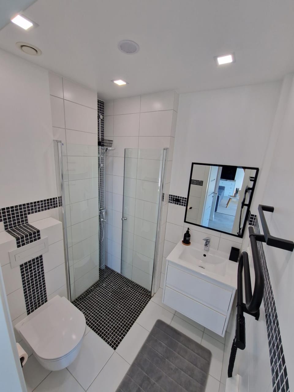 Ronžės 11-12 ,,SELF CHECK-IN,, Free parking Apartment in Palanga