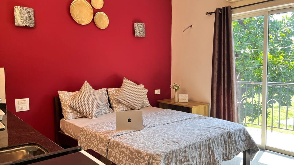 Bed, Decorative detail, Bedroom