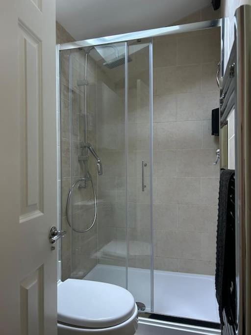 The Little Lodge House Apartment in Welwyn Garden City