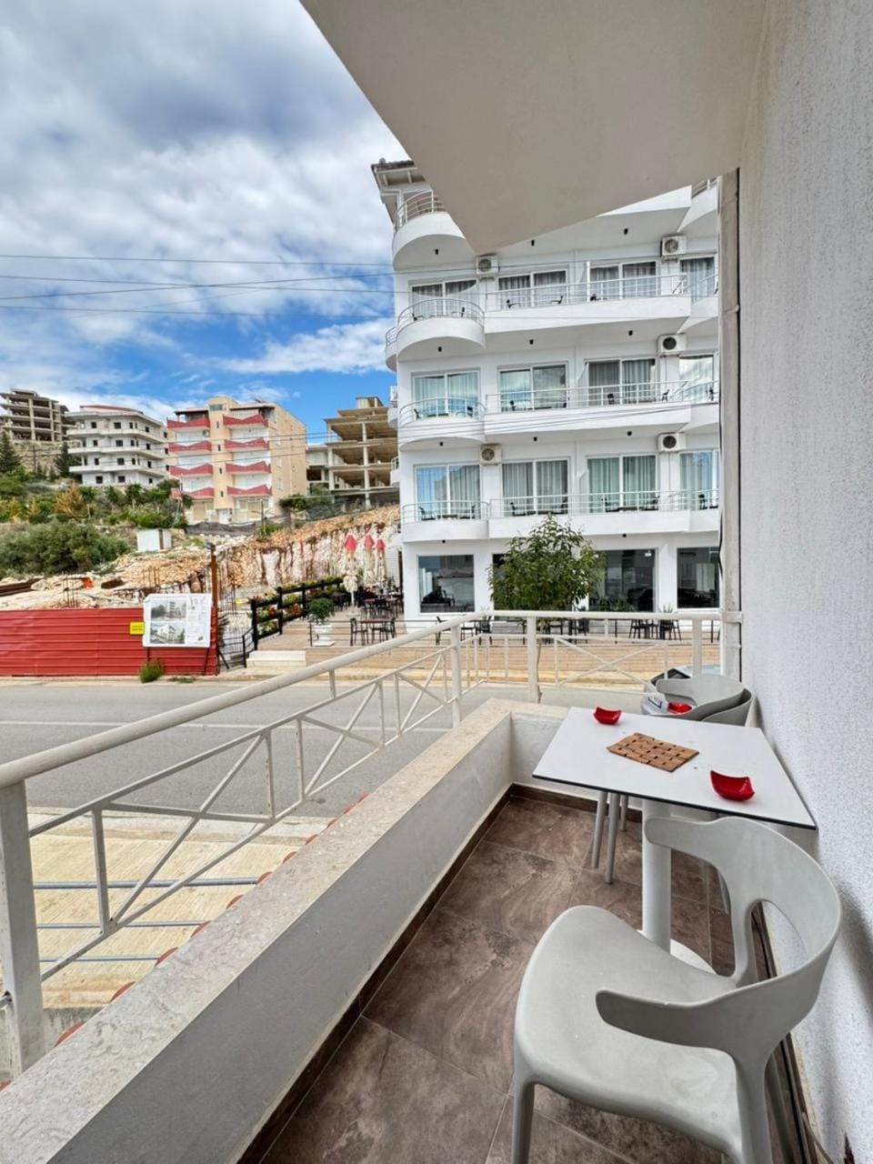 Balcony/Terrace, City view