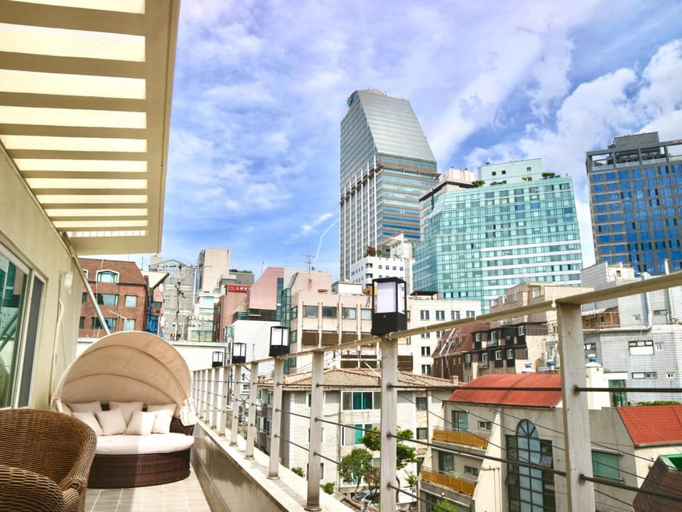 Day, View (from property/room), Balcony/Terrace, City view