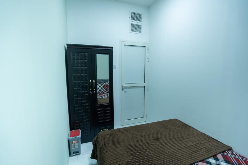 Bed, Bathroom, Photo of the whole room, Bedroom