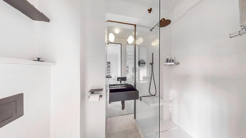 Sloane Cloisters 767 Apartment in City of Westminster